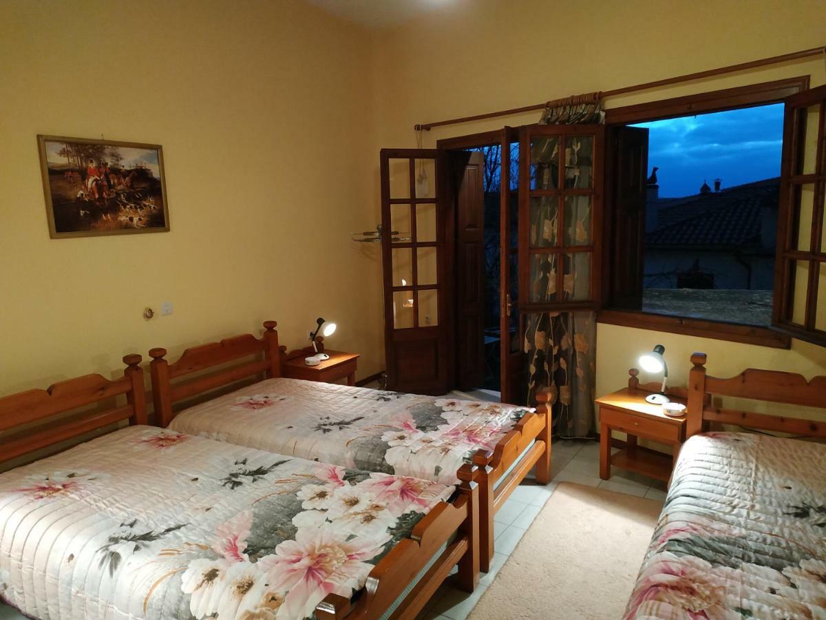 Piso Alonia Hotel Арахова Екстериор снимка