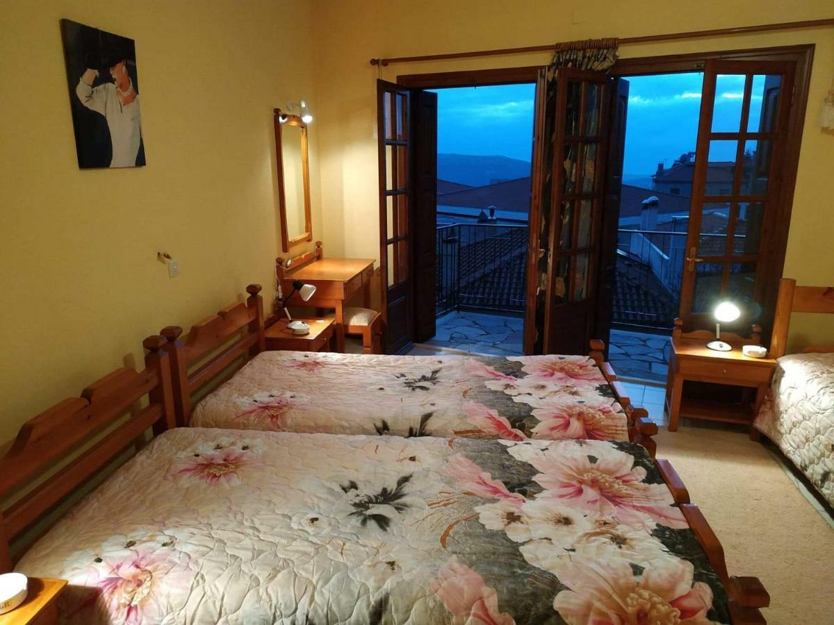 Piso Alonia Hotel Арахова Екстериор снимка