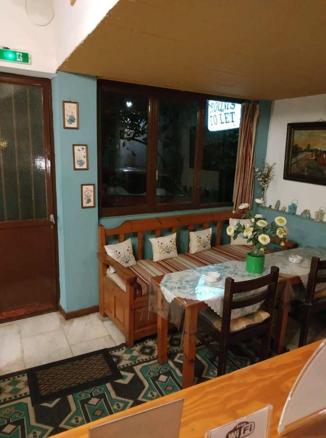 Piso Alonia Hotel Арахова Екстериор снимка