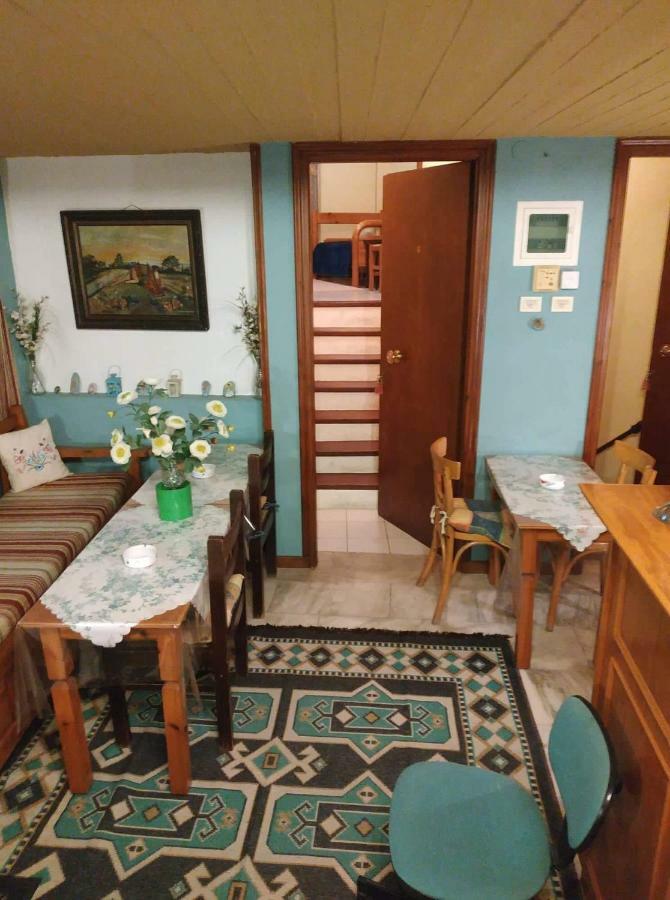 Piso Alonia Hotel Арахова Екстериор снимка
